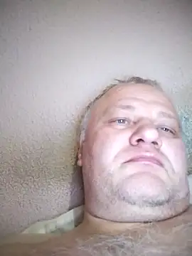 nudistu021's cam snapshot