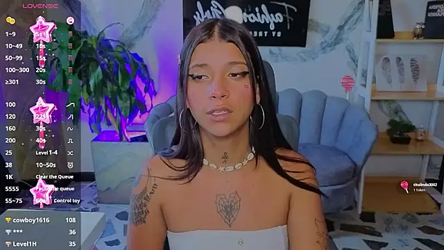 CoralRigan live sex cam