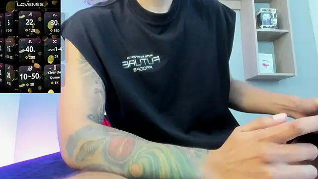 Emilio_Wolf live sex cam