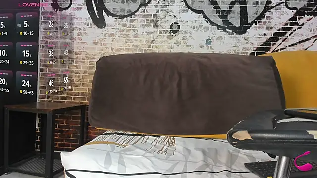 SaadyDeepAss live sex cam