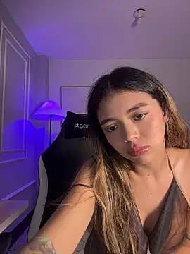 HoneyMollyX's cam snapshot