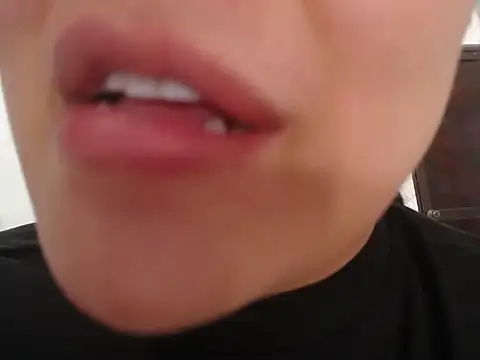 Thu_Hanoi_sweet_2026's cam snapshot