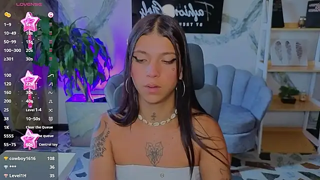 CoralRigan live sex cam