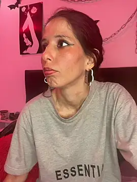 Little_Naughtty's cam snapshot