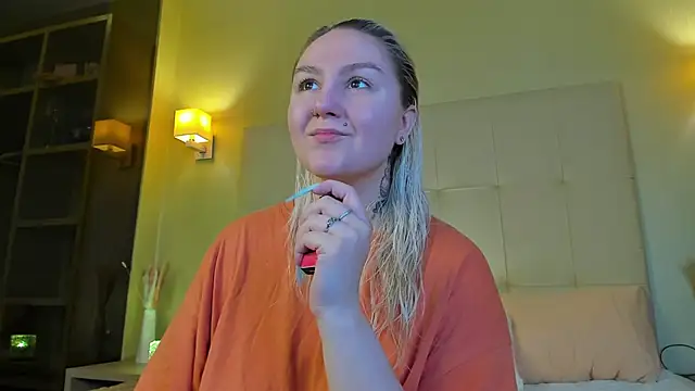 Debbie_Taylor's cam snapshot