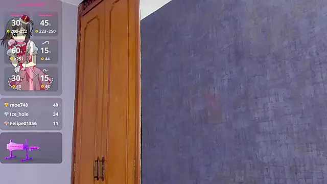 mia_celezte's cam snapshot