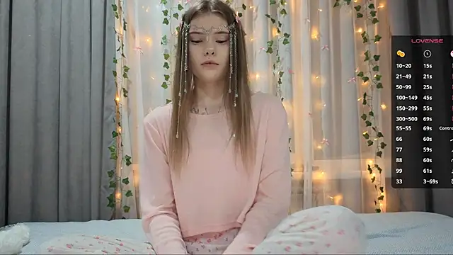 CarolinePepper live sex cam