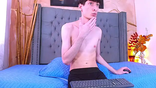 Luke_Carter's cam snapshot