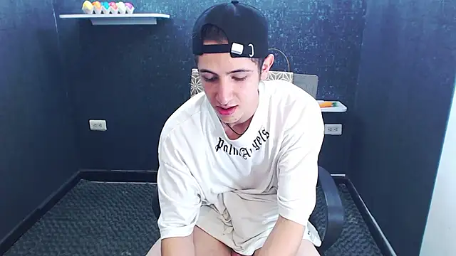 Kerverr_ live sex cam