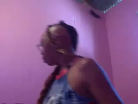 Ladyzee25's cam snapshot