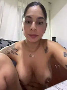 charlotte_stevenss_'s cam snapshot