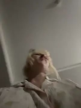 RonnieKiss's cam snapshot