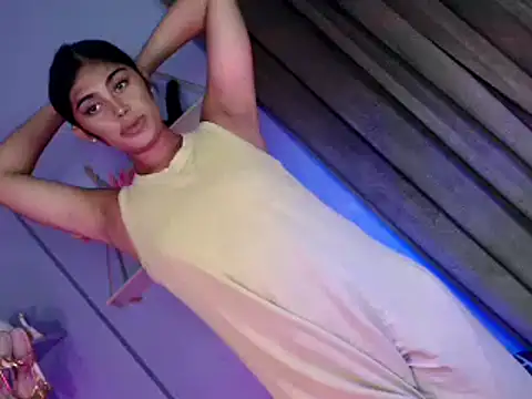 sassysiren28 live sex cam