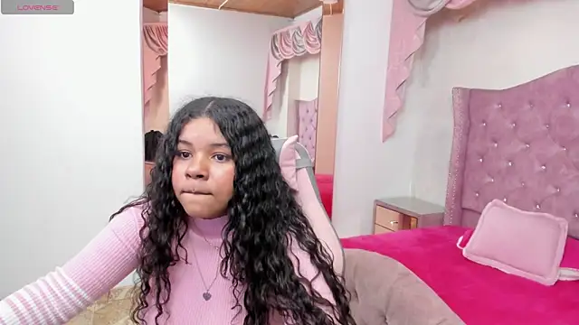 scarlett_19x's cam snapshot