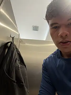 Logan_smith1 live sex cam