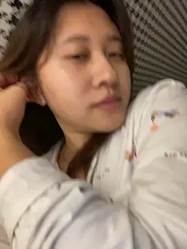 Liliya-77 live sex cam