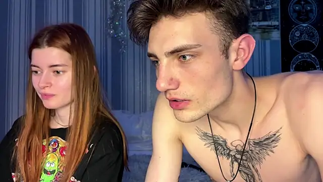 EmiliaCouple live sex cam