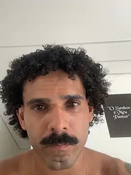 Gustavo17model live sex cam