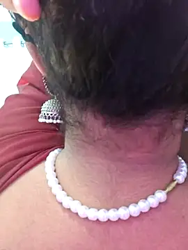 Bristy-'s cam snapshot