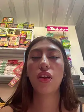 sophie_blue22's cam snapshot