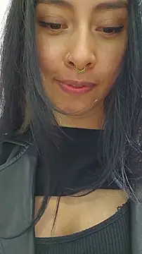 sara-lauren's cam snapshot