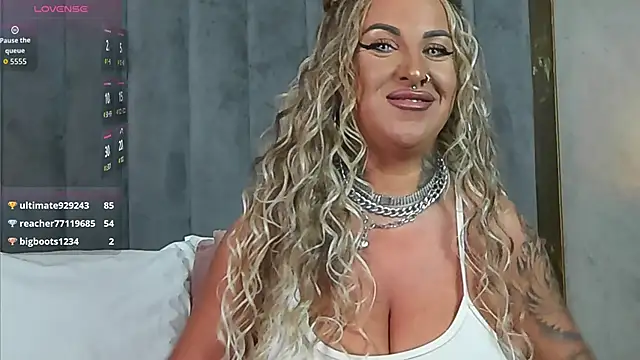 Sierra_Quinn live sex cam