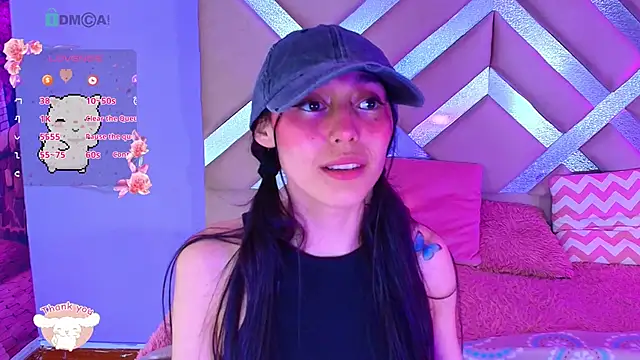 Laia_Price_'s cam snapshot