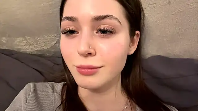 Adel_strongwoman's cam snapshot