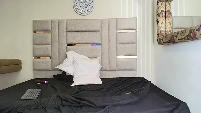 LittlePeach_'s cam snapshot