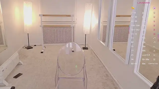 hidden_charm_'s cam snapshot