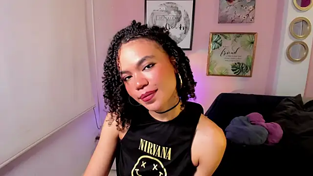 Monic_Bellucci's cam snapshot