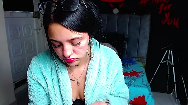 Violettasquirt's cam snapshot