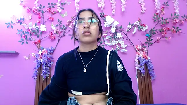 skinnysofia18's cam snapshot