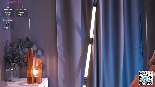 amyfallinlove's cam snapshot