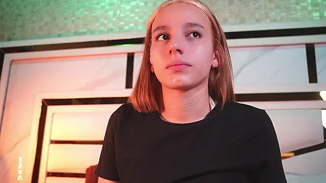 ambar_rosse25's cam snapshot