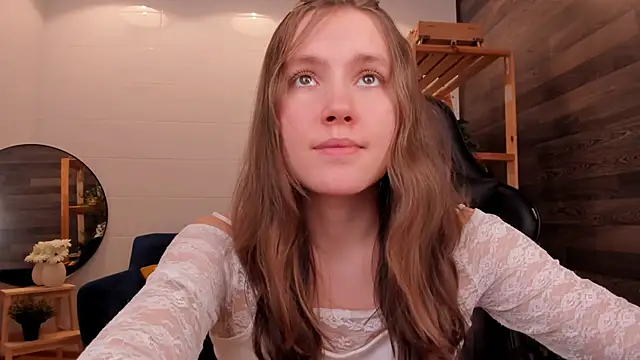 MaryannSoftt's cam snapshot