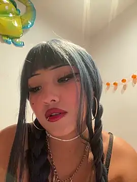 Thais_Doll19's cam snapshot