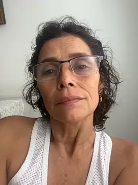 MireyaTorresGu live sex cam