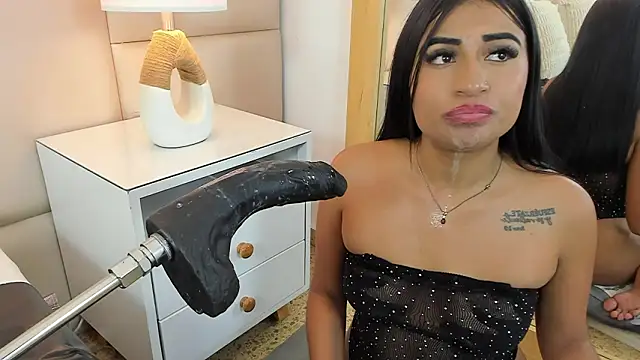 AntoniaRoss_'s cam snapshot