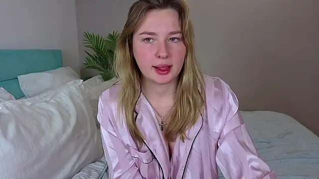 VladaHotxx's cam snapshot