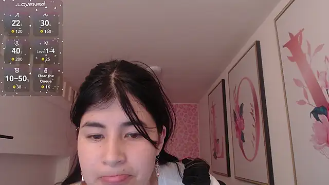 Nina_harpper_'s cam snapshot