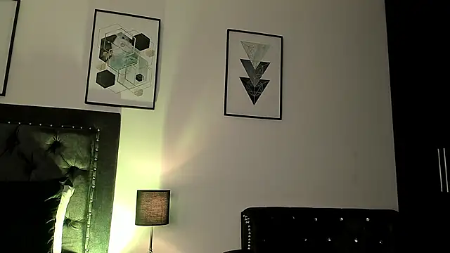 Lilyy_joness's cam snapshot