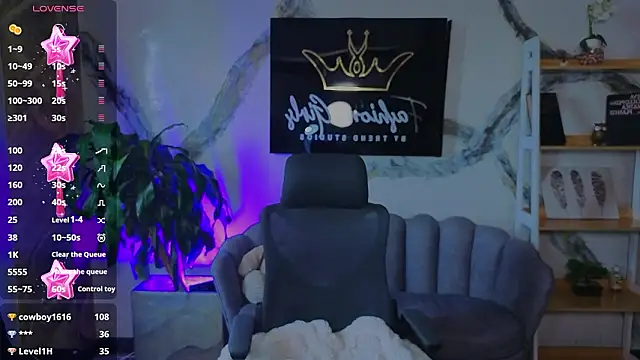 CoralRigan live sex cam