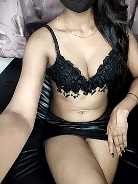 sassy__zaraa live sex cam