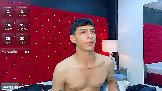 Logan_Woods's cam snapshot