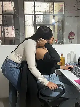 Antonella_Julieta's cam snapshot