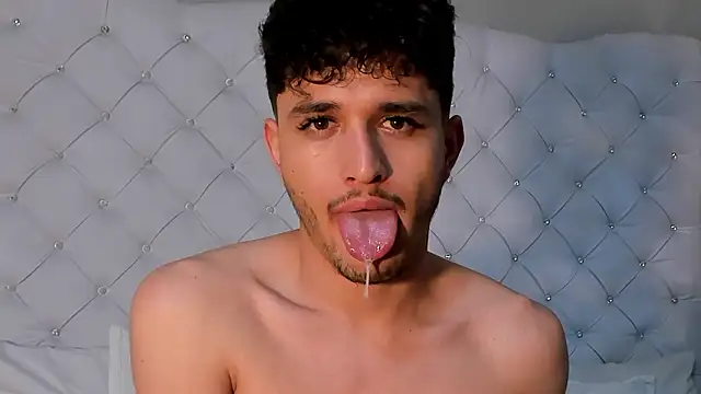 LiamMuller live sex cam