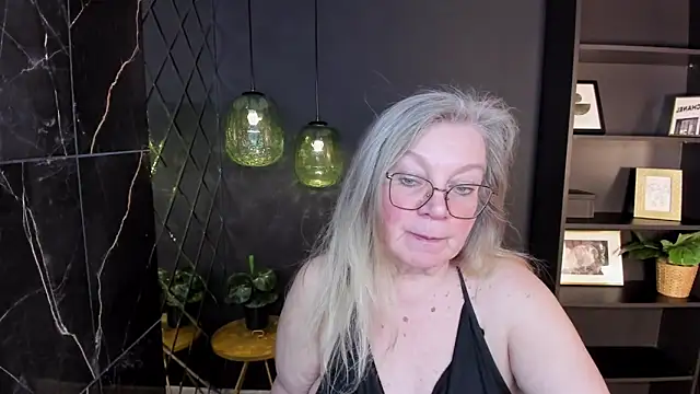 NataliMellow's cam snapshot