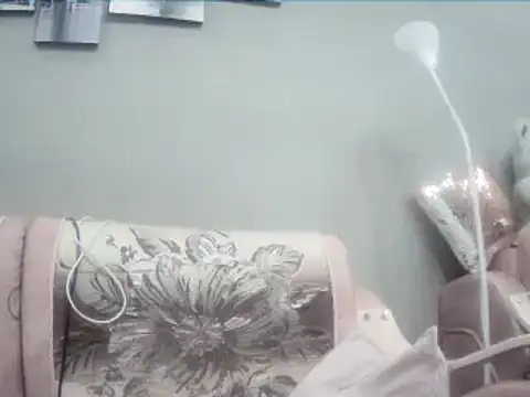 ClaireSunset's cam snapshot