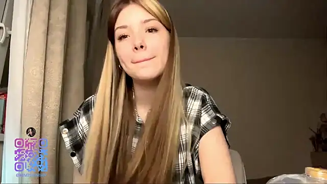 Kimi_Luckman's cam snapshot